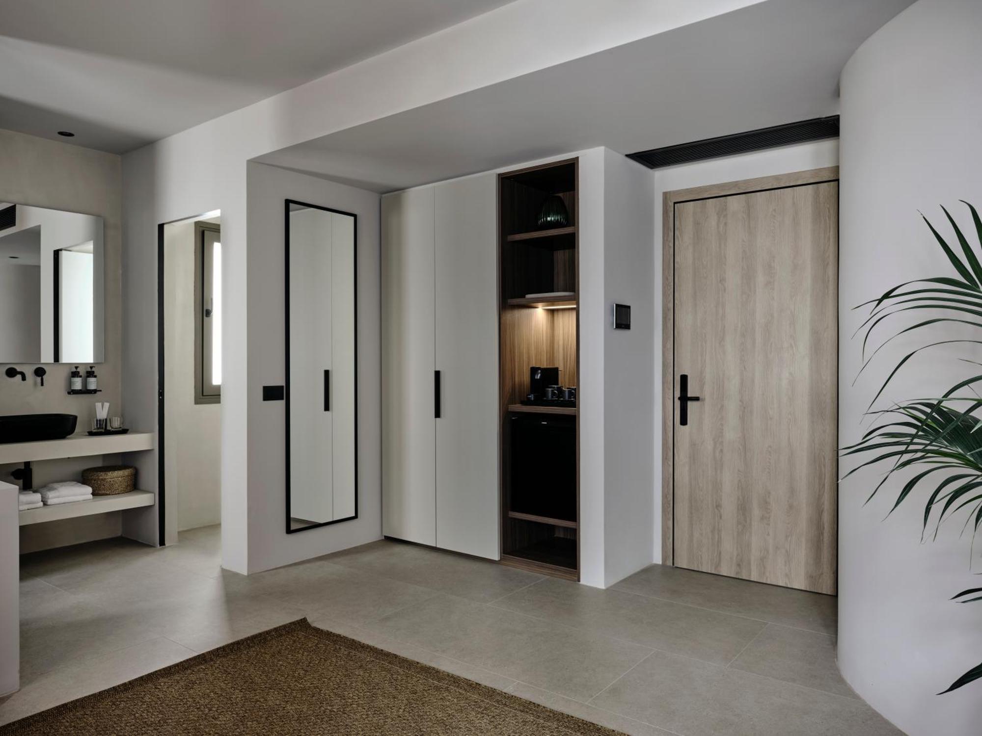 Bond Smart Living Suites Athens Ngoại thất bức ảnh
