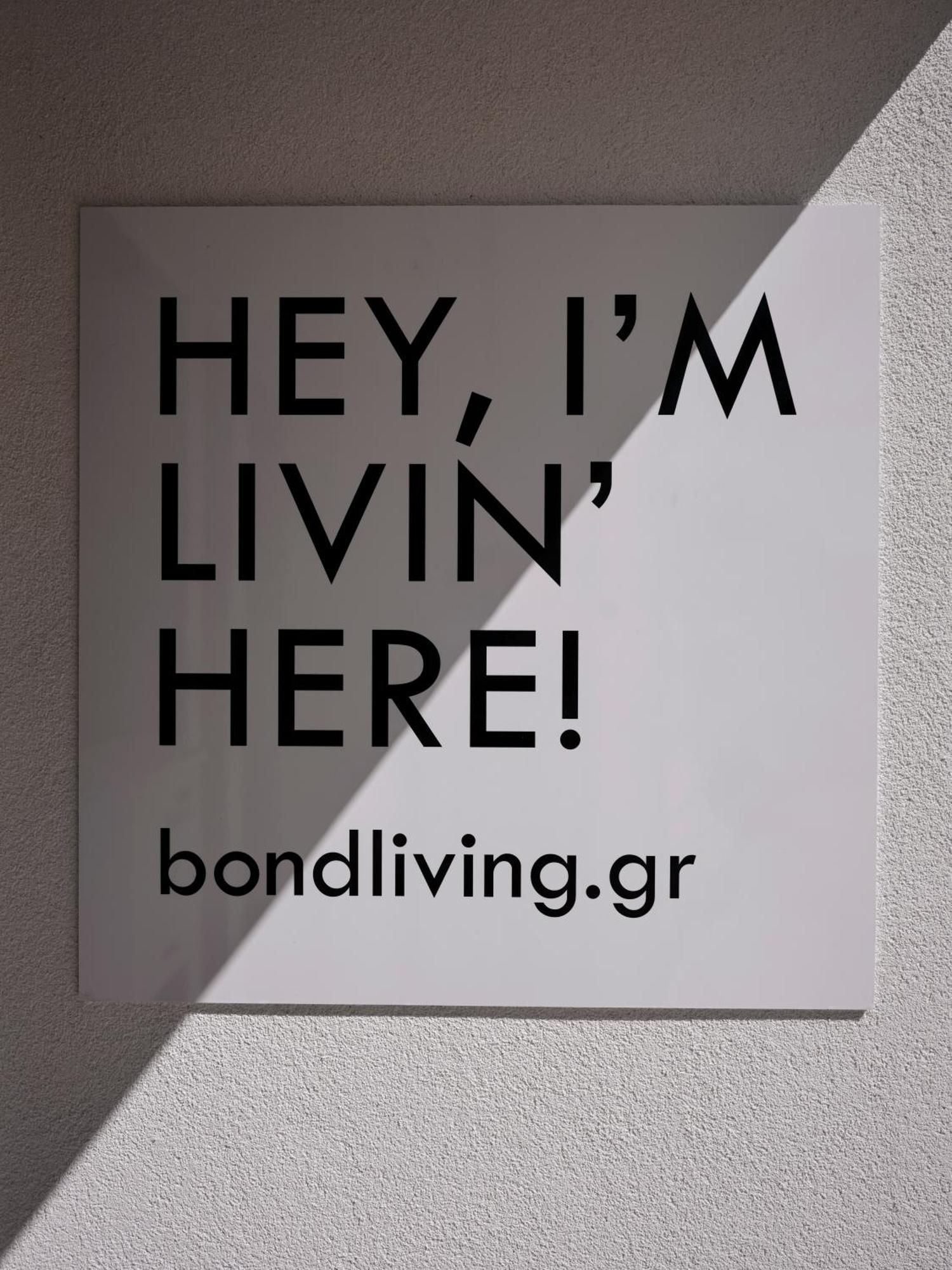 Bond Smart Living Suites Athens Ngoại thất bức ảnh