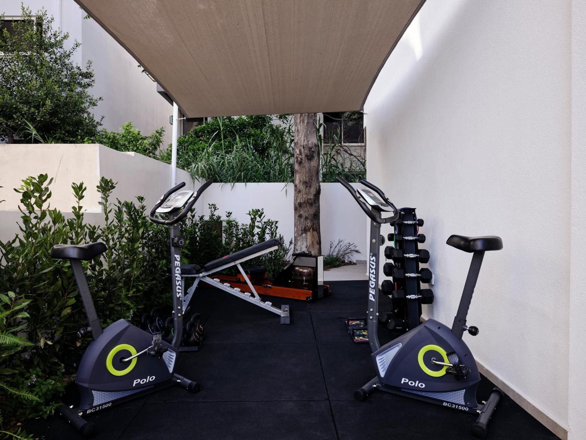 Bond Smart Living Suites Athens Ngoại thất bức ảnh