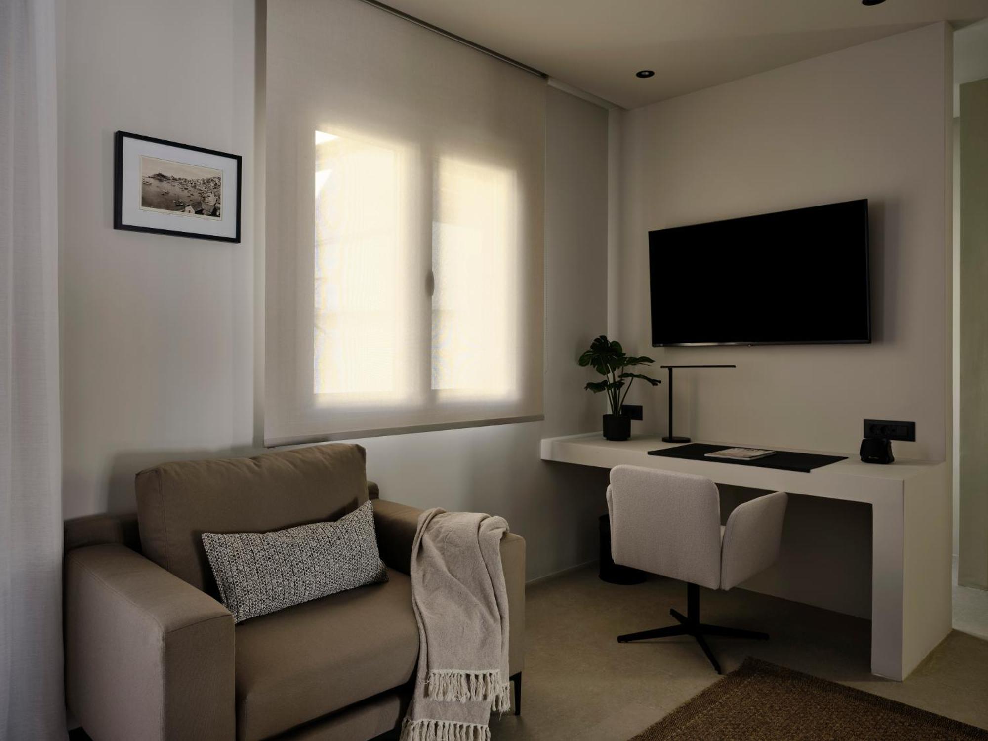 Bond Smart Living Suites Athens Ngoại thất bức ảnh