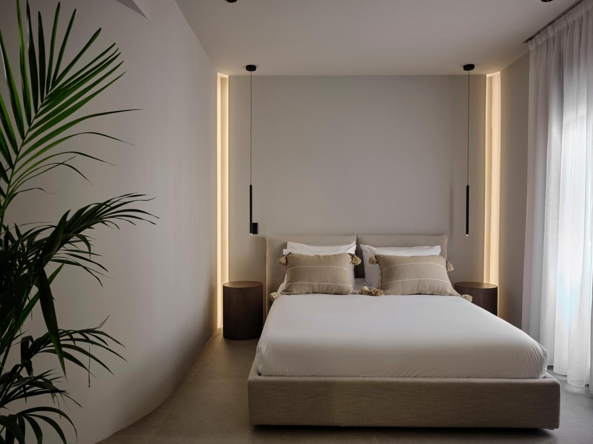 Bond Smart Living Suites Athens Ngoại thất bức ảnh