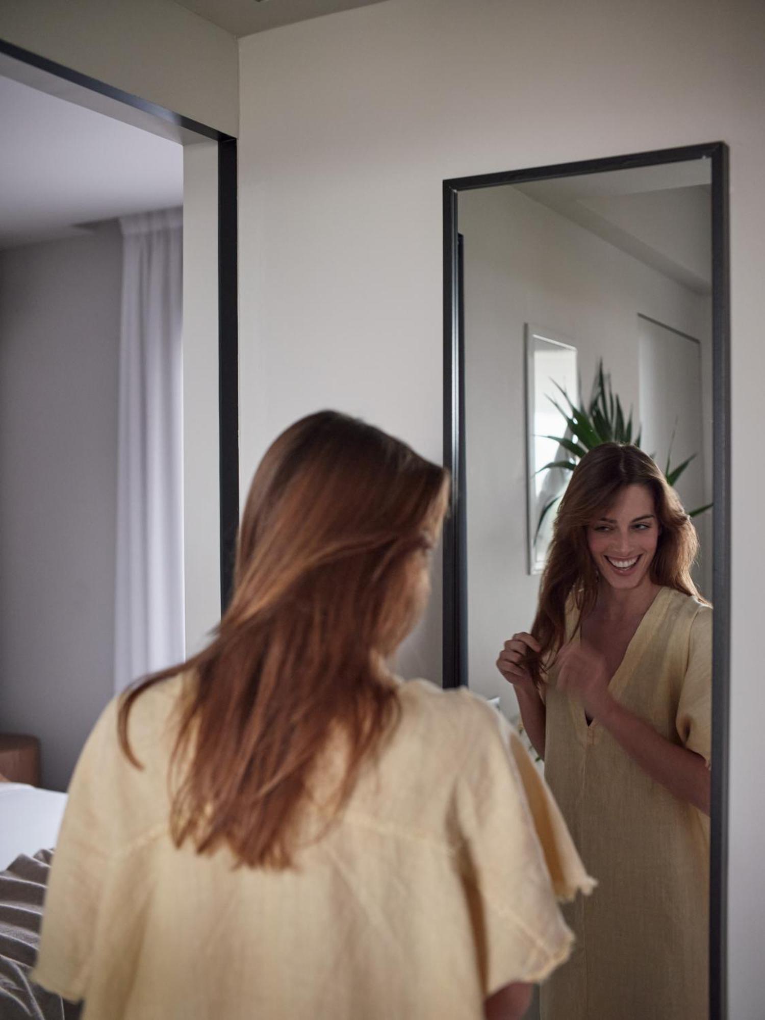 Bond Smart Living Suites Athens Ngoại thất bức ảnh